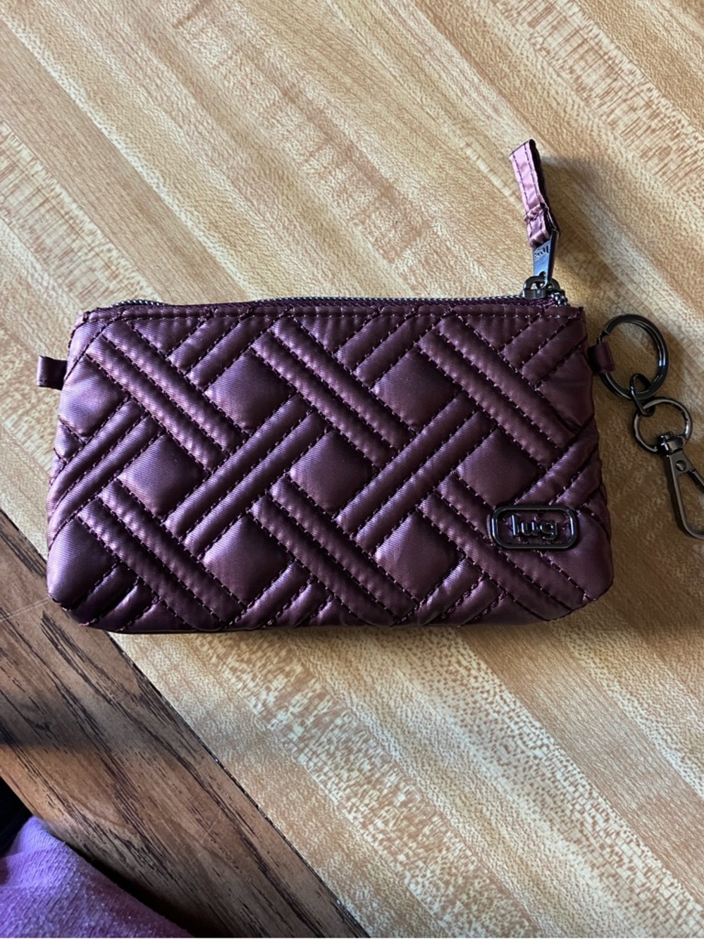 🌸Lug Quilted Metallic Wine Wallet with Key Ring
